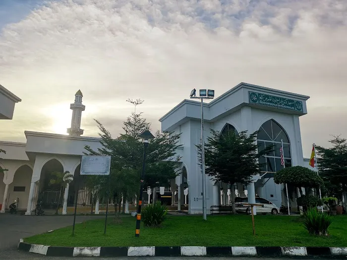 Kampung Raja Uda Mosque Picture 3