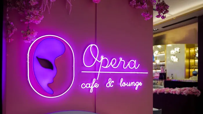 Opera Cafe & Lounge Picture 1