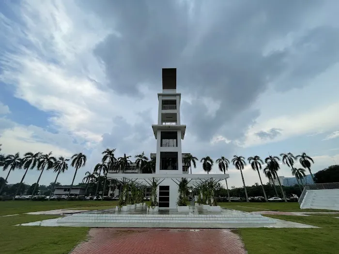 Menara Jam Warisan Budi Putra Picture 1