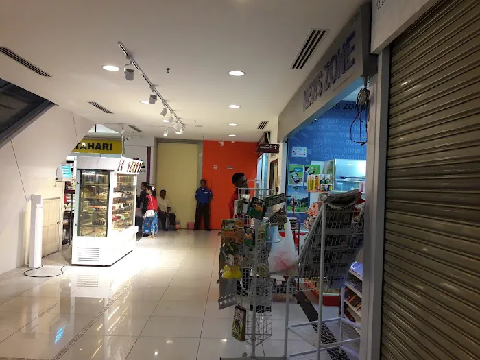 Axis Atrium @Fiesta Mall (Twenty One Sales & Services) Picture 8