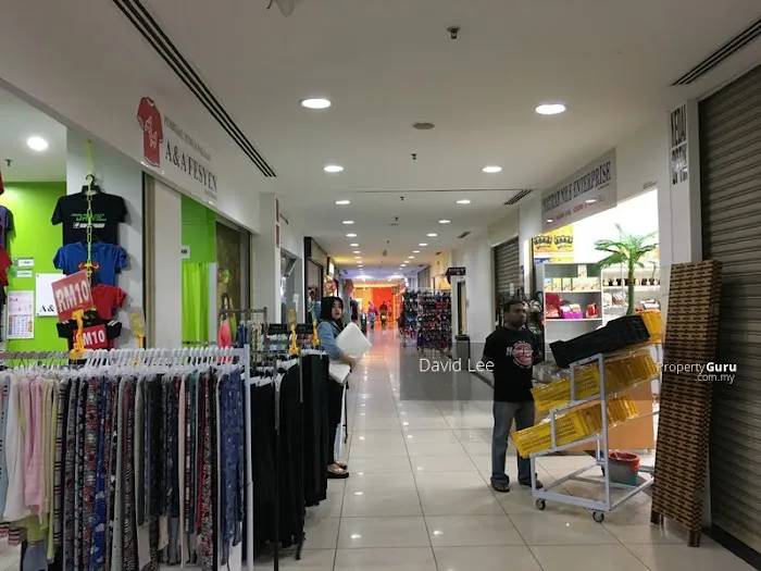 Axis Atrium @Fiesta Mall (Twenty One Sales & Services) Picture 4