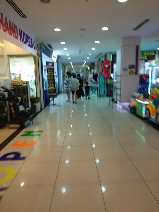 Axis Atrium @Fiesta Mall (Twenty One Sales & Services) Picture 5