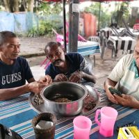 Nasi lemak abg aziz /pisang/keladi goreng padu.... ico