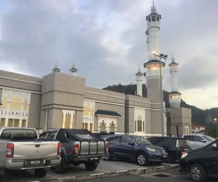 Tengku Razaleigh Old Mosque (Town Mosque)