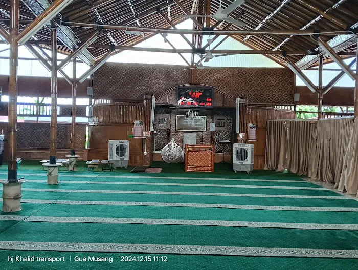 Bamboo Mosque (Masjid Buluh) Picture 9