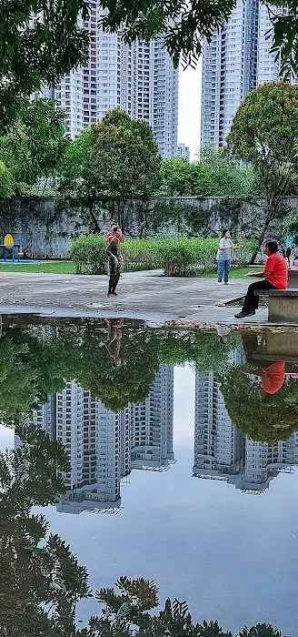 BU4 Community Park Picture 9