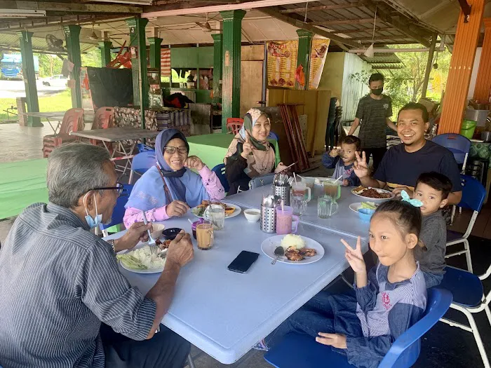Warung Cik Nisah (Sambal Sotong) Picture 1