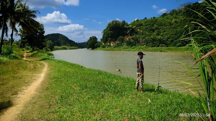 Port memancing tepi empang batu Picture 1