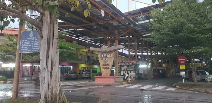 Saujana Utama Mall Picture 3