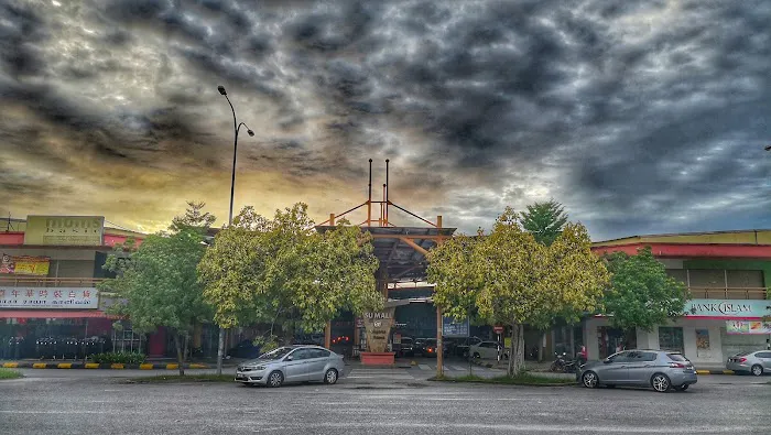 Saujana Utama Mall Picture 2