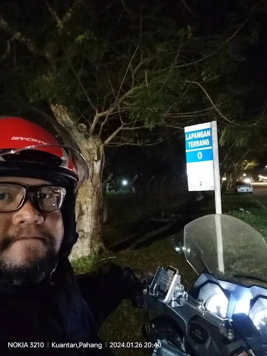 0 km Lapangan Terbang Picture 6