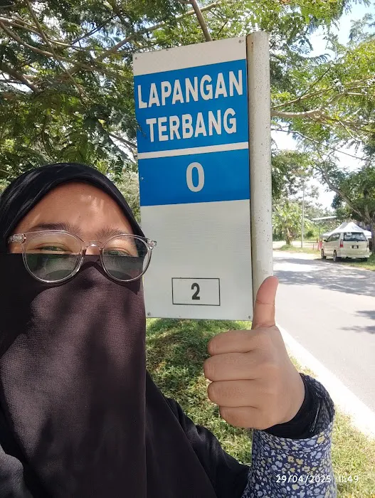 0 km Lapangan Terbang Picture 5