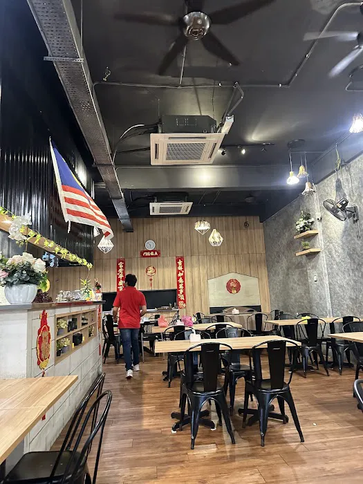 Damansara Venicia Restaurant Picture 2