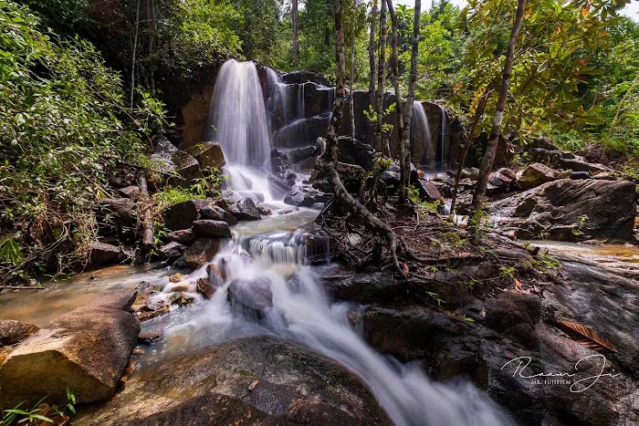 Hidden Waterfall Bukit Galing Picture 2