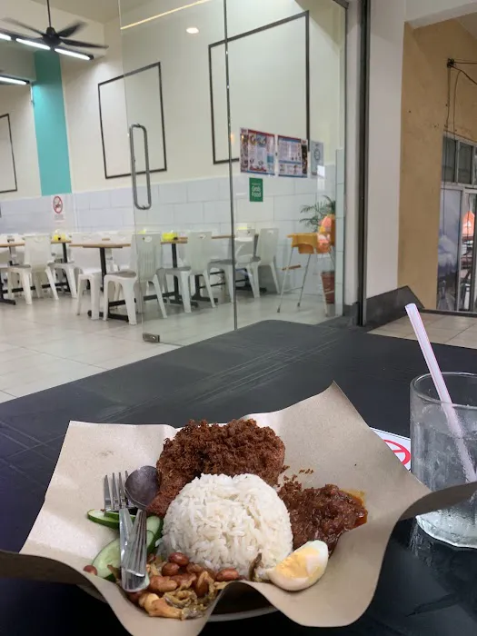 YESS NASI LEMAK Picture 2