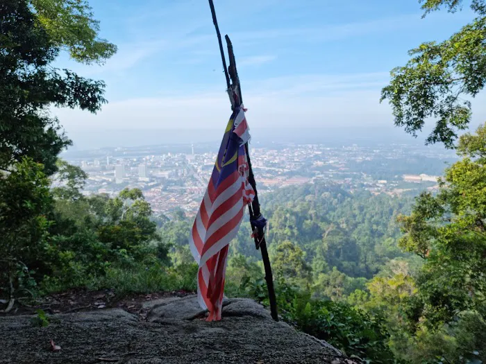 Puncak Bukit Galing Picture 1