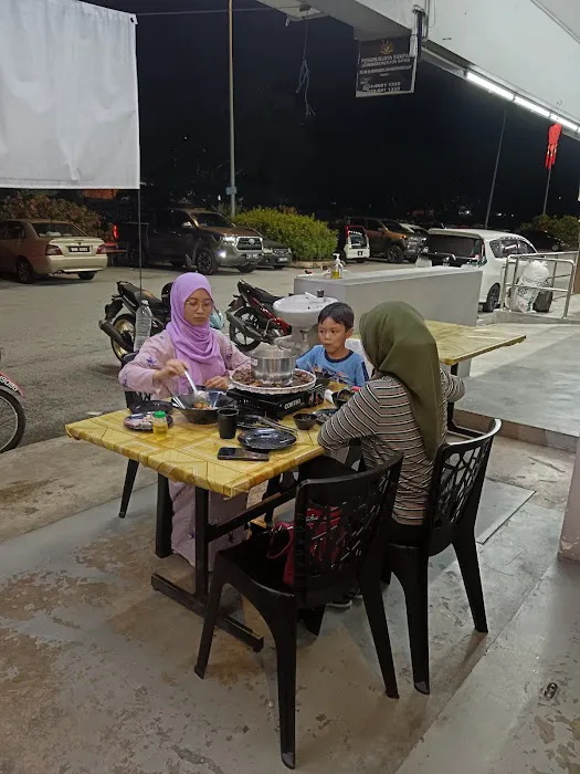 My Steamboat & Grill Picture 5