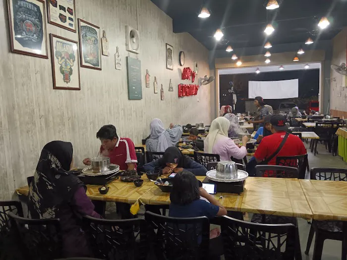My Steamboat & Grill Picture 1