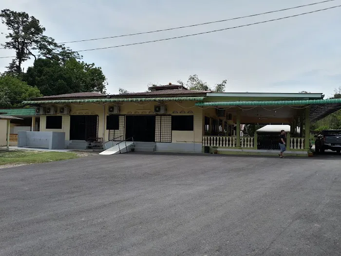 Masjid Kampung Behrang Hulu Picture 4