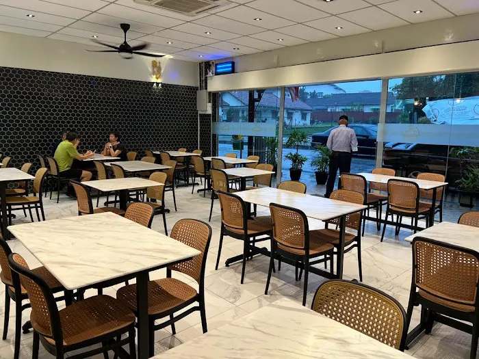 Chacko Restaurant Picture 8