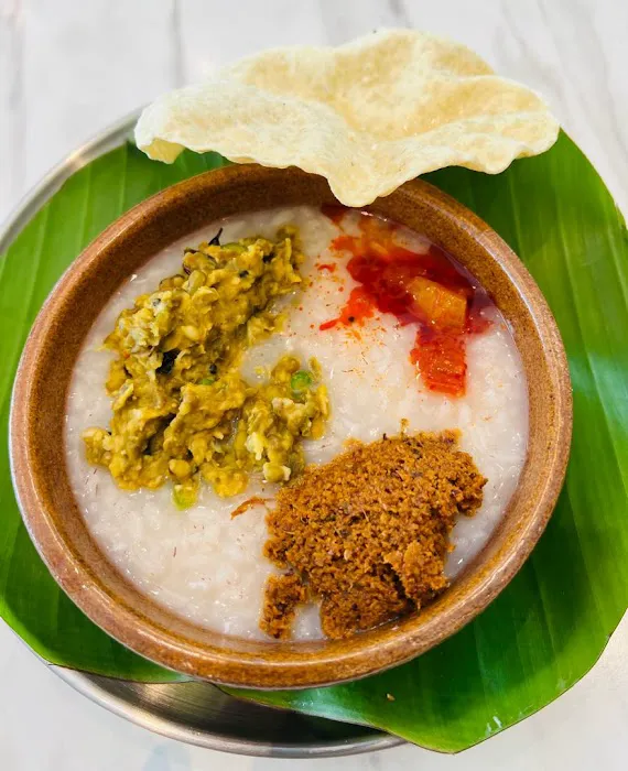 Chacko Restaurant Picture 3