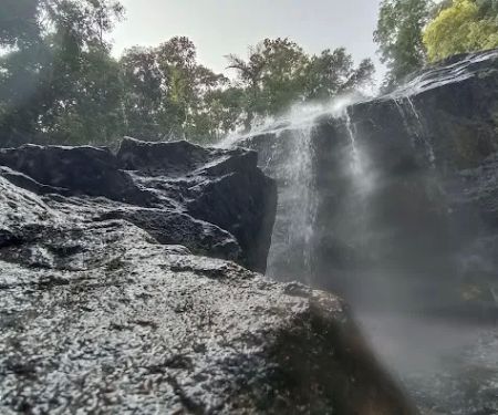 Lata Gapi Waterfall