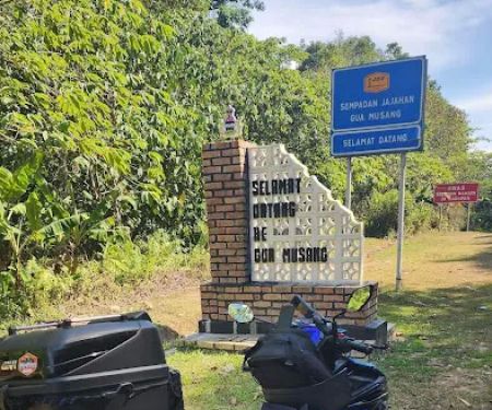 Sempadan gua musang