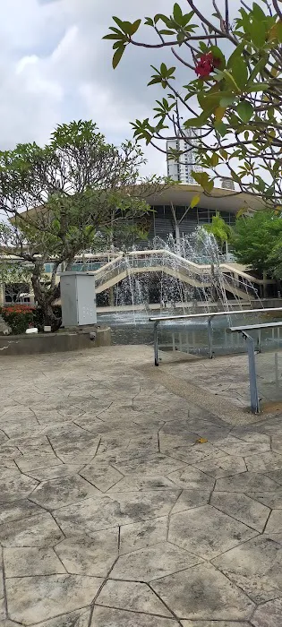 Alamanda Steps Picture 3