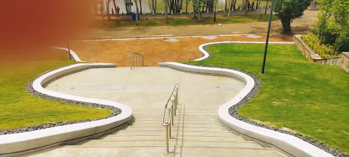 Alamanda Steps Picture 5