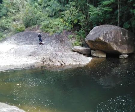 Sungai berakit