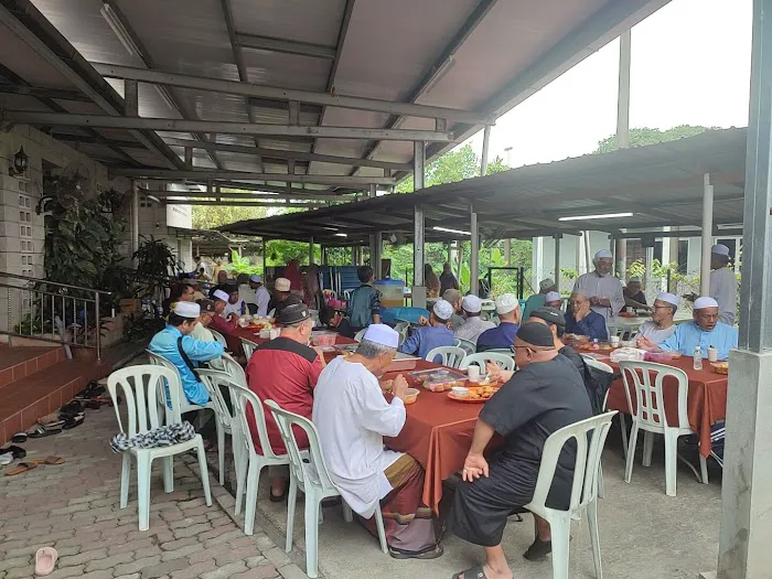Surau An-Nur Taman Kinrara Picture 3
