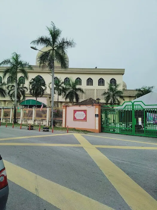 Mosque Imam Al-Tirmizi Sri Sentosa Picture 9