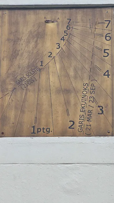 Jam Suria - Sun Dial Picture 7
