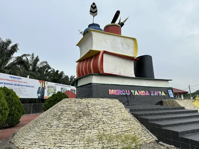 Mercu Tanda Zaaba Picture 1