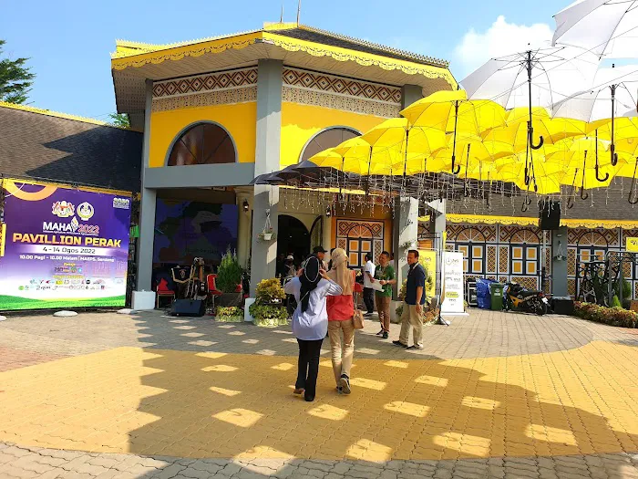 13 State Pavilion Picture 5