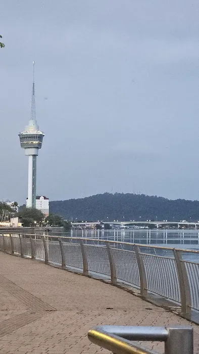 Tanah Perkuburan Islam Lama Pinggir Sungai Kuantan Picture 2