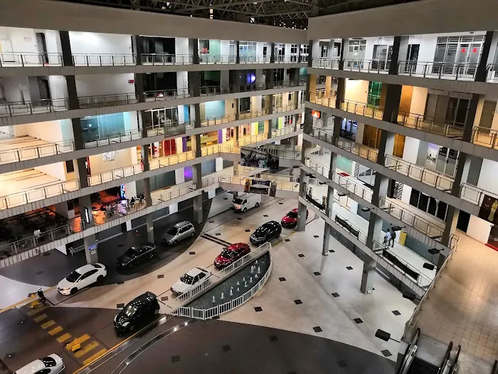 Star Parc Point Commercial Centre Picture 3