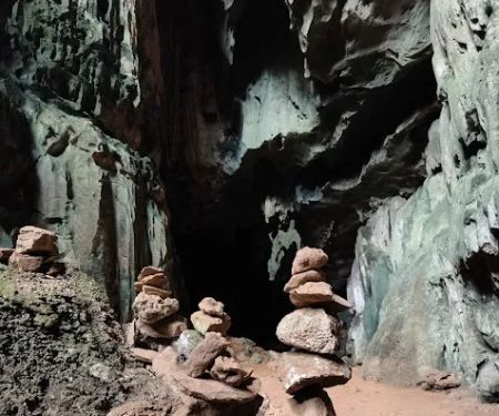 Gua Keris (Keris Cave)