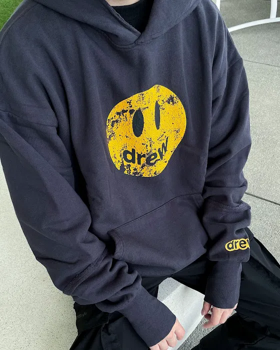 The Factory KL -Authentic Luxury Apparel , Streetwear and Sneaker Store Picture 4
