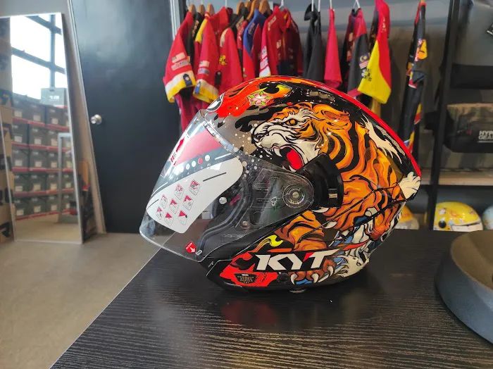 YY Pang Racing Sport Picture 5
