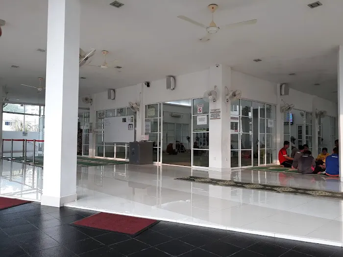 Surau Al Mukmin Mutiara Gombak Picture 2