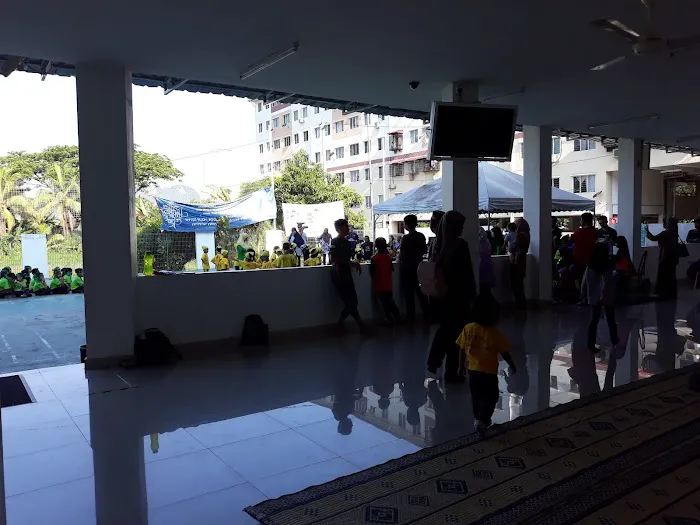 Surau Al Mukmin Mutiara Gombak Picture 4