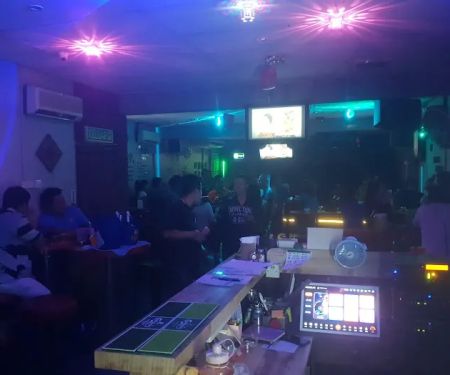 Sun Light Karaoke 阳光大道