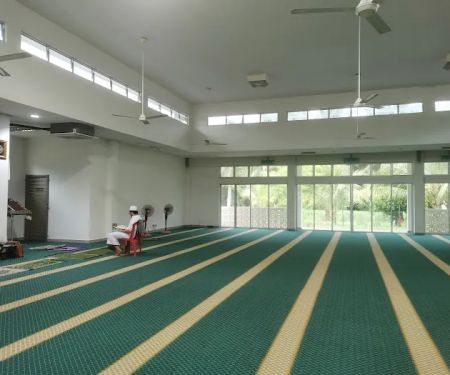 Surau Taman Danau