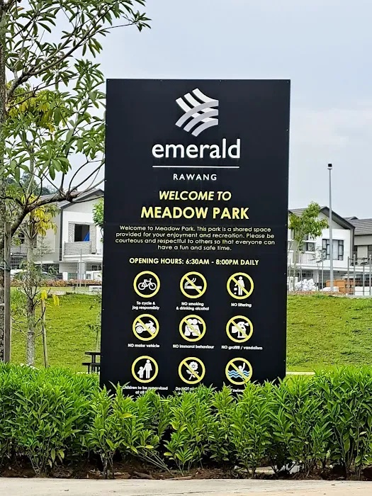 Meadow Park Picture 7