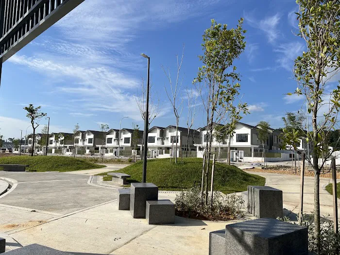 Meadow Park Picture 10