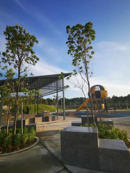 Meadow Park Picture 5