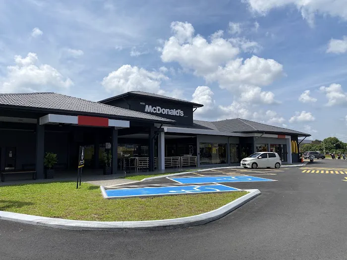 McDonald's Kajang Impian DT Picture 3