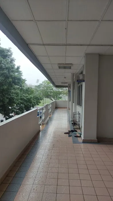 Surau Fakulti Bahasa & Komunikasi Picture 1