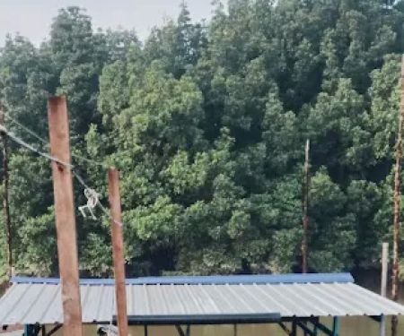Pengkalan nelayan sungai tengah